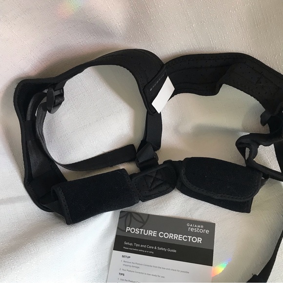 GAIAM Restore Posture Corrector Black Adjustable Clasps and Velcro NWT NIB - Picture 7 of 11